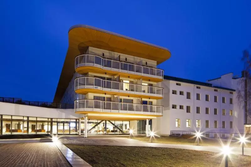 هتل Holiday Club Saimaan Rauha