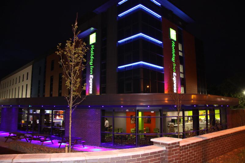 호텔 Holiday Inn Express Dunstable By Ihg