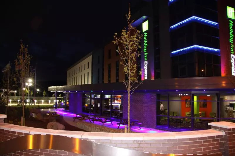 Hotel Holiday Inn Express Dunstable By Ihg