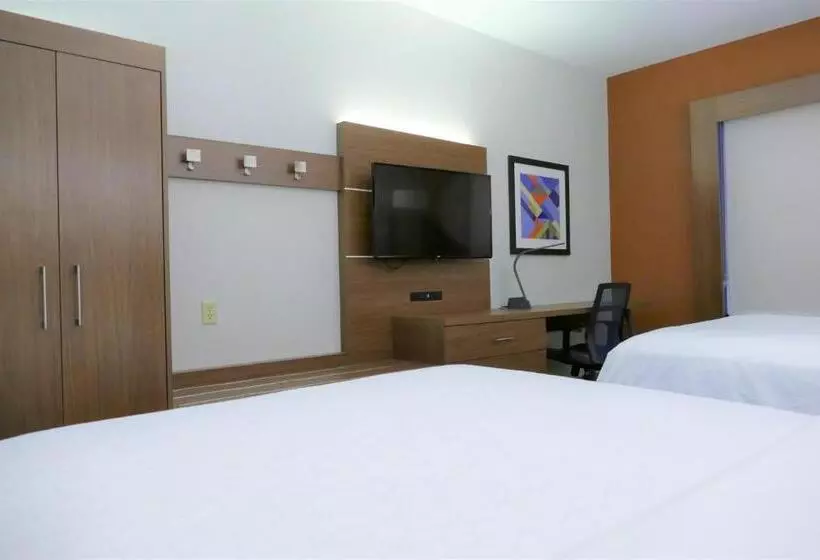 Отель Holiday Inn Express Lebanon By Ihg