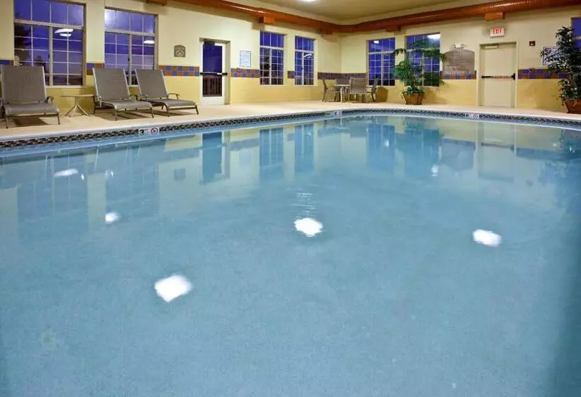 Отель Holiday Inn Express Lebanon By Ihg