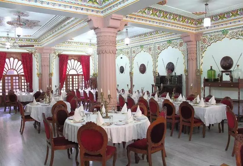 Hotelli Jagat Palace