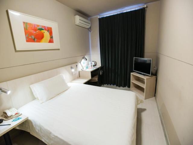 호텔 Jinjiang Inn Shanghai North Industrial Area