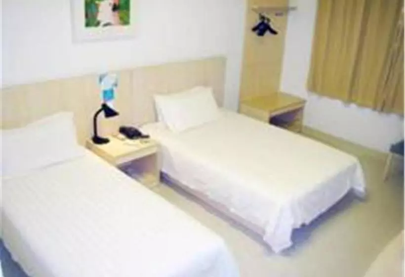 호텔 Jinjiang Inn Shanghai New Linggang Harbor