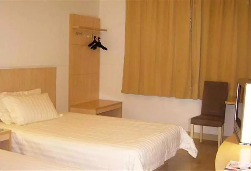 호텔 Jinjiang Inn Shanghai New Linggang Harbor