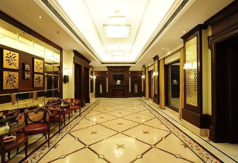 Hotelli Mayfair Convention