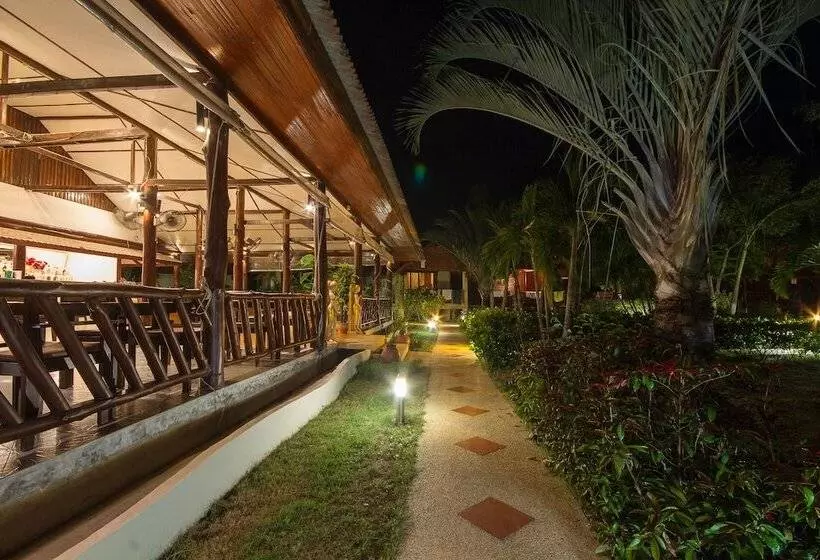 בית מלון כפרי Morning Star Resort