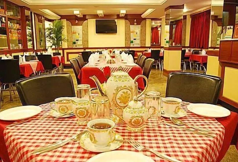 호텔 Ponmariresidency