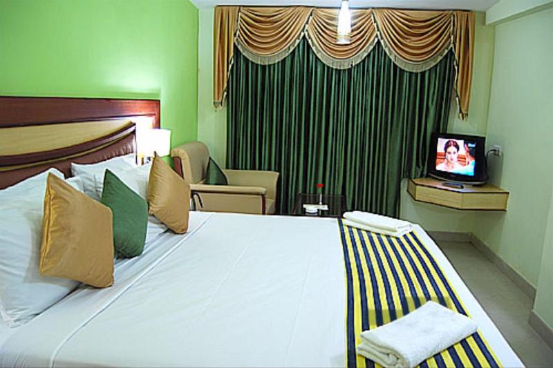 Hotel Ponmariresidency