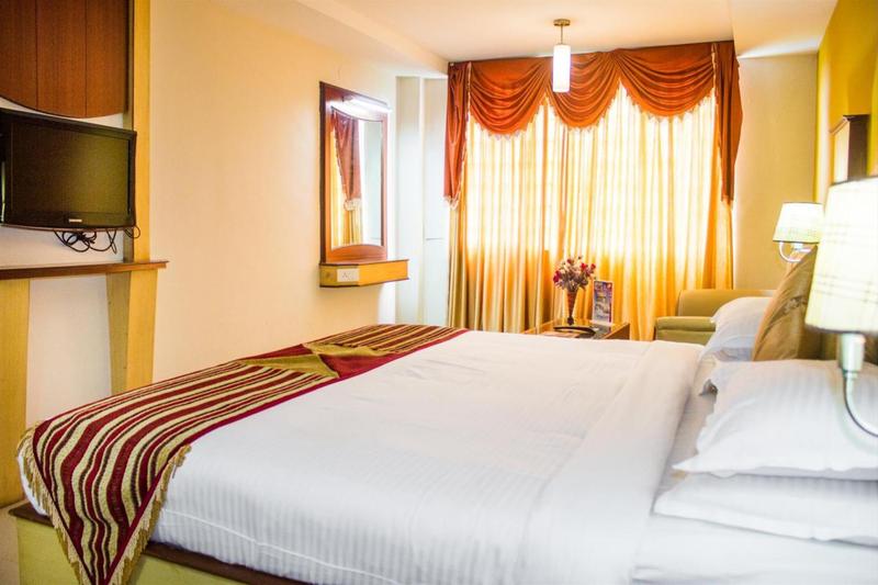Hotel Ponmariresidency