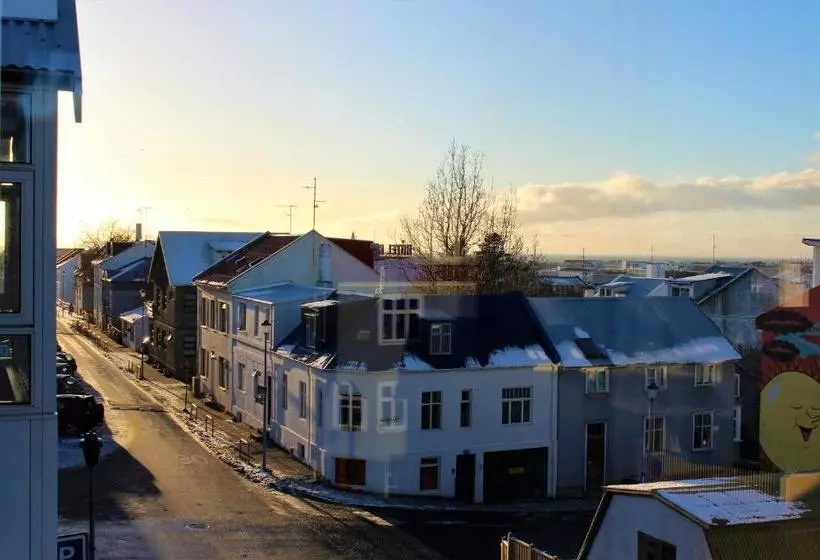 تختخواب و صبحانه Odinn Reykjavik Apartments