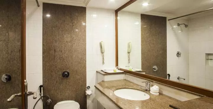 Golden Landmark Resort