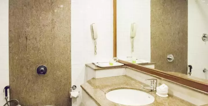 Golden Landmark Resort