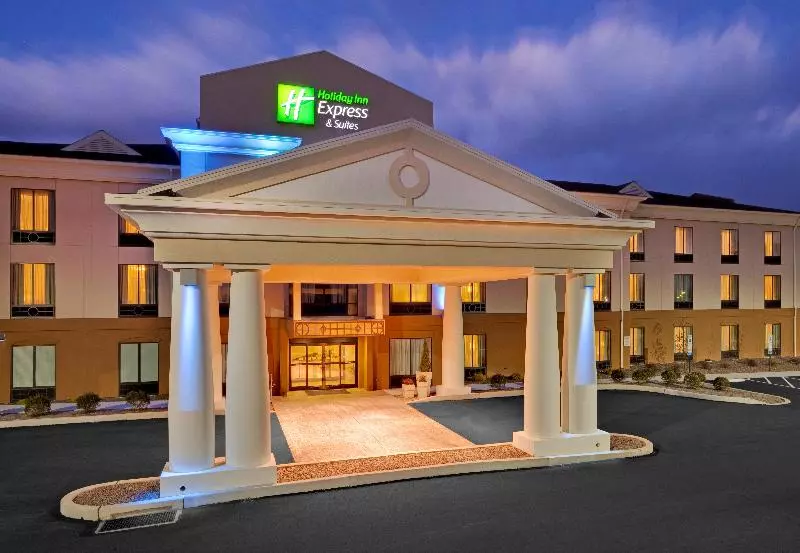 Holiday Inn Express Hotel & Suites Lebanon, An Ihg