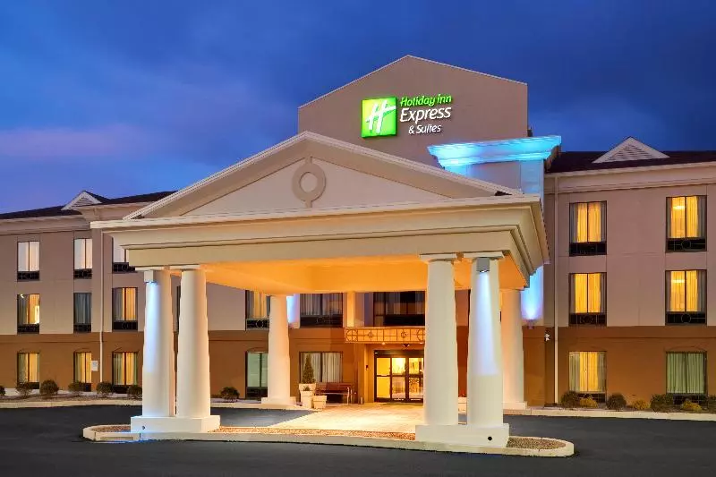 Holiday Inn Express Hotel & Suites Lebanon, An Ihg