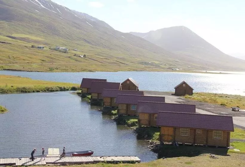 هتل Brimnes Cabins