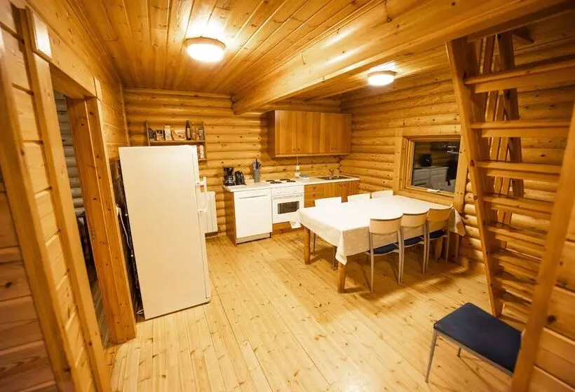 هتل Brimnes Cabins