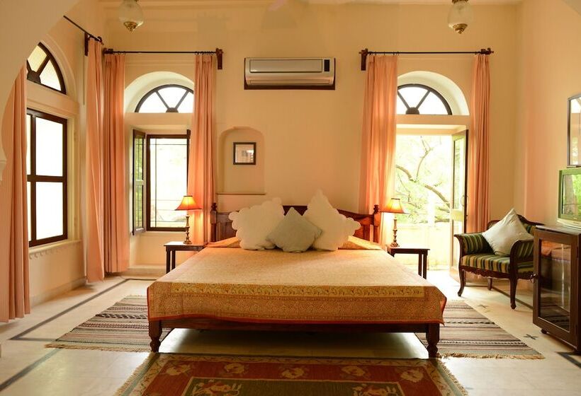 בית מלון כפרי Diggi Palace Jaipur   A City Center Hidden Heritage Gem