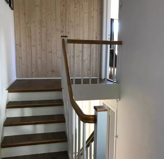 酒店 Furulund Pensjonat