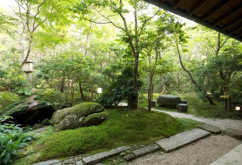 בית מלון כפרי Unzen Hanzuiryo By Onko Chishin