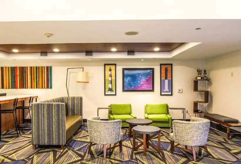 Holiday Inn Express Hotel & Suites Charleston North, An Ihg