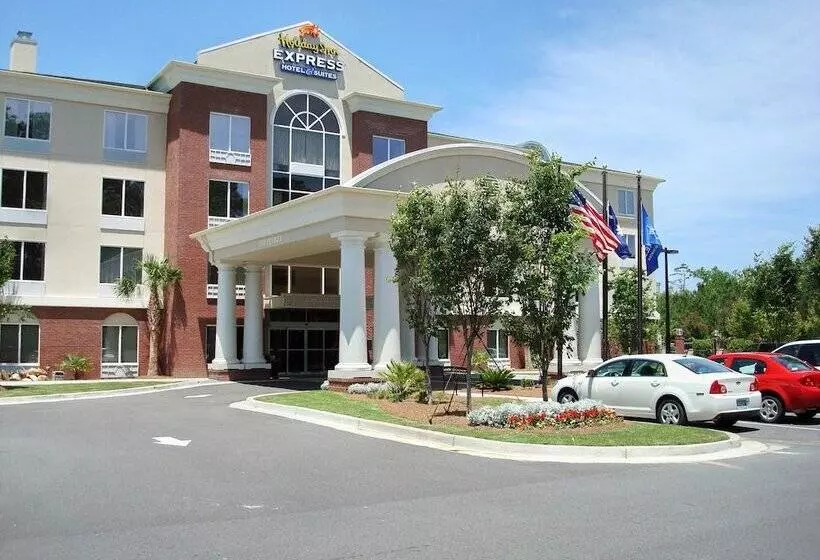 Holiday Inn Express Hotel & Suites Charleston North, An Ihg