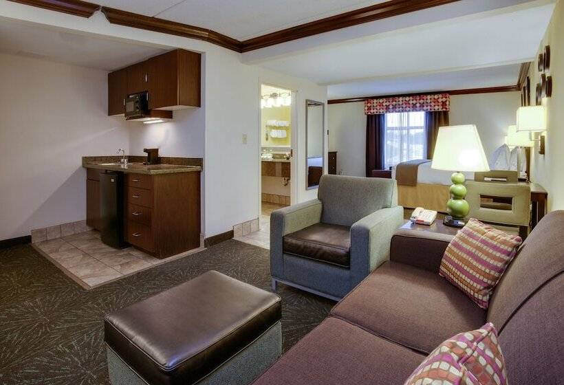 Holiday Inn Express Hotel & Suites Charleston Ashley Phosphate, An Ihg