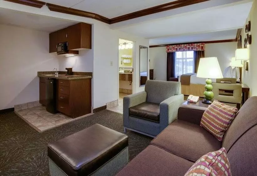 Holiday Inn Express Hotel & Suites Charleston Ashley Phosphate, An Ihg