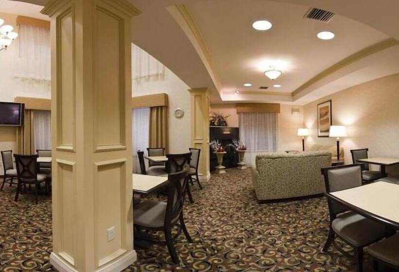 Holiday Inn Express Hotel & Suites Muskogee, An Ihg
