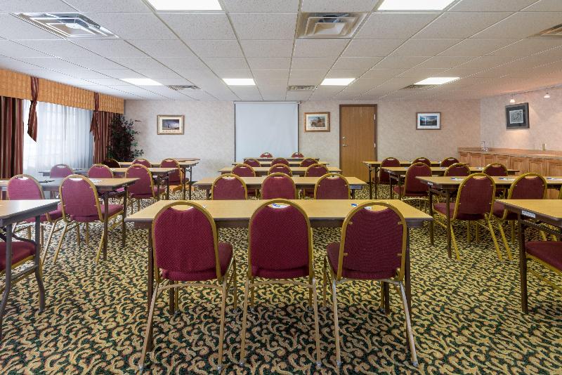 Holiday Inn Express Hotel & Suites Raton, An Ihg