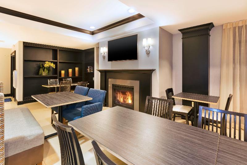 Holiday Inn Express Hotel & Suites Warminster Horsham, An Ihg