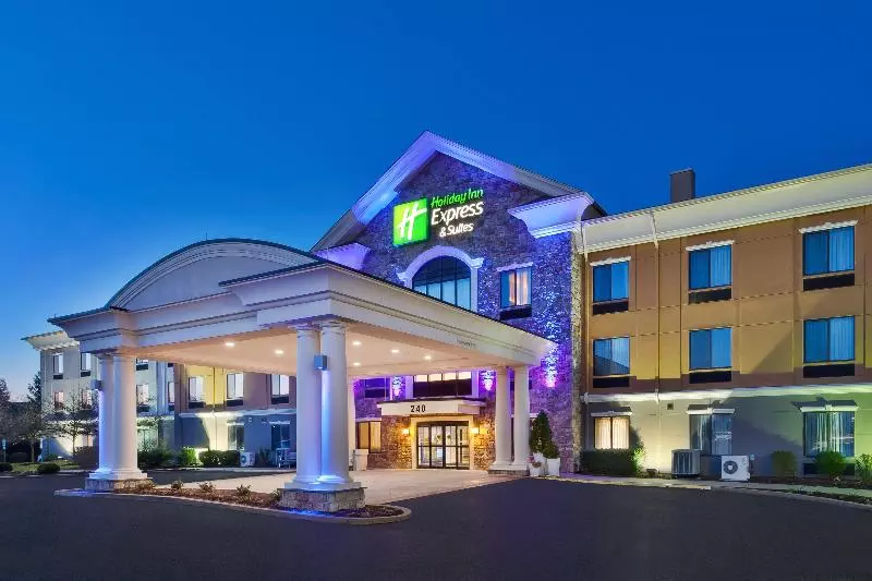 Holiday Inn Express Hotel & Suites Warminster Horsham, An Ihg