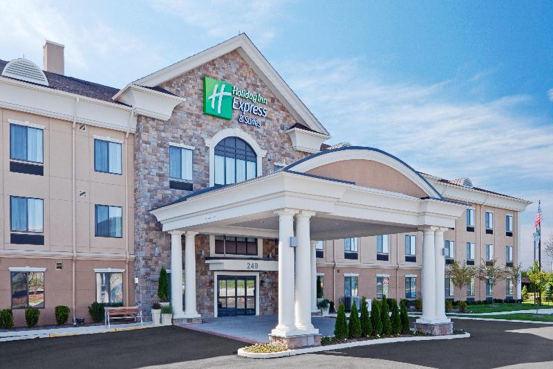 Holiday Inn Express Hotel & Suites Warminster Horsham, An Ihg