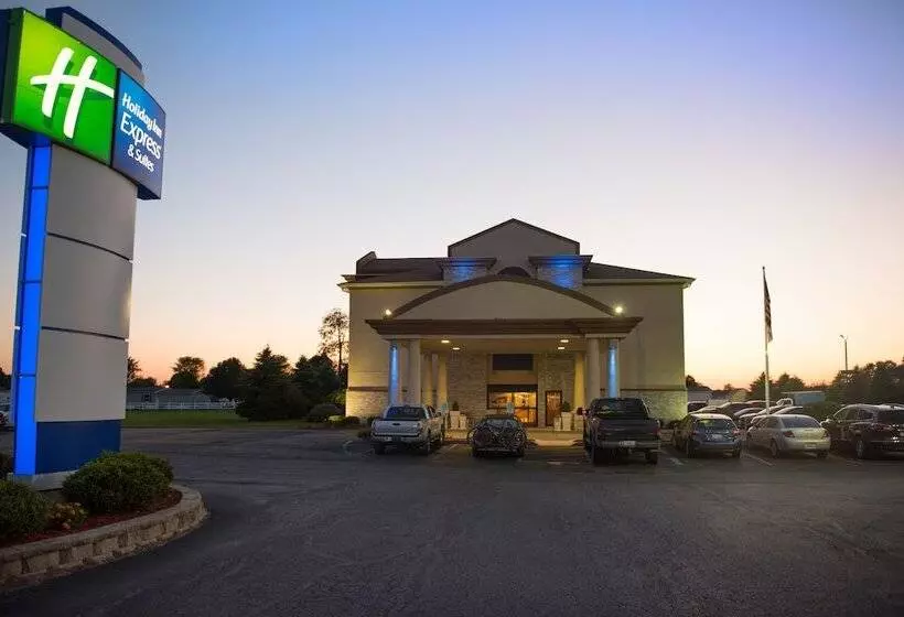 Holiday Inn Express Hotel & Suites Wauseon, An Ihg