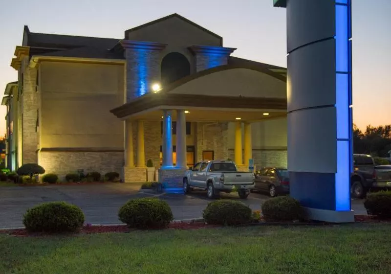 Holiday Inn Express Hotel & Suites Wauseon, An Ihg