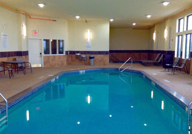 호텔 Holiday Inn Express & Suites Winner By Ihg