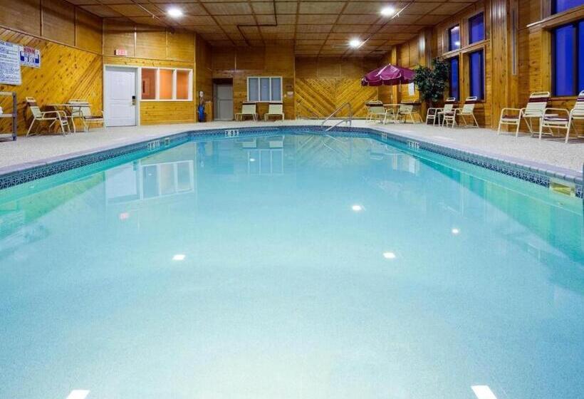 호텔 Holiday Inn Express & Suites Winner By Ihg