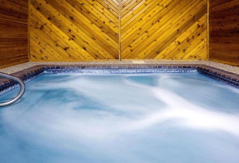 호텔 Holiday Inn Express & Suites Winner By Ihg