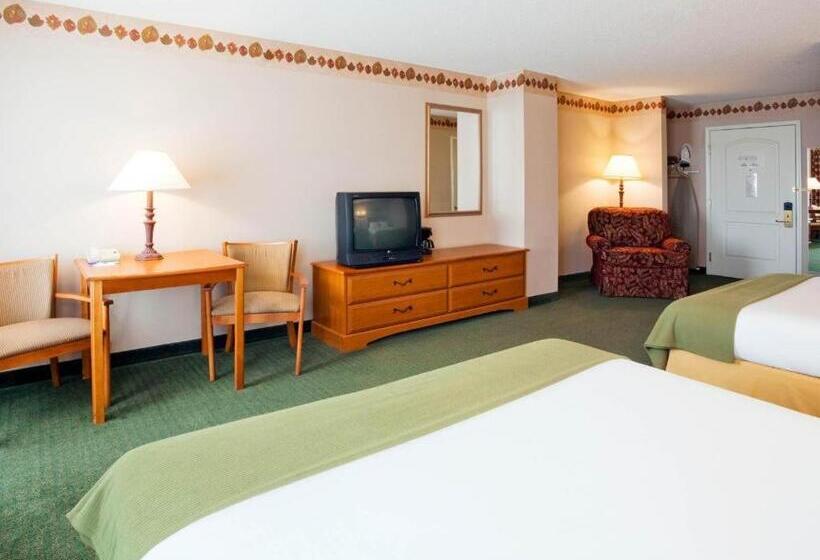 호텔 Holiday Inn Express & Suites Winner By Ihg