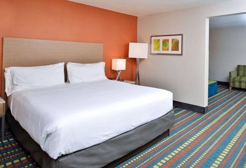 Отель Holiday Inn Express Albuquerque N   Bernalillo, An Ihg