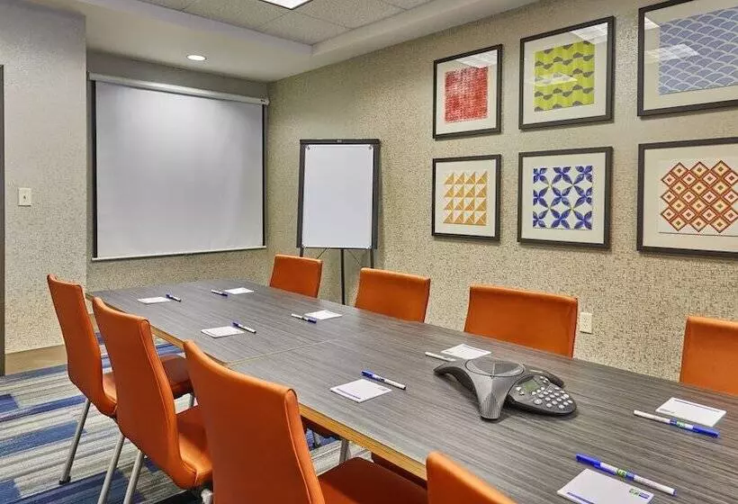 Holiday Inn Express Hotel & Suites Medford Central Point, An Ihg