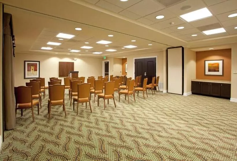 ホテル Holiday Inn Express And Suites Newberry, An Ihg