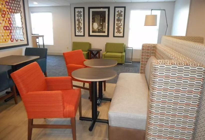 호텔 Holiday Inn Express Fairfield, An Ihg