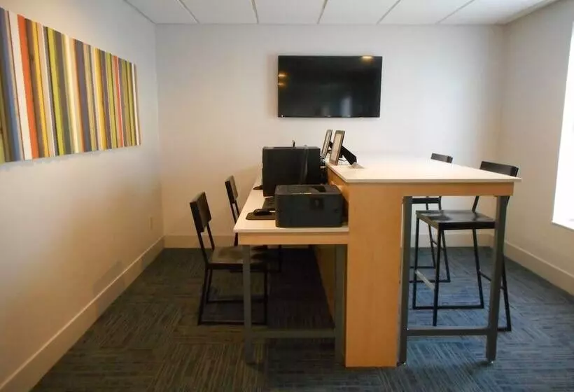 호텔 Holiday Inn Express Fairfield, An Ihg