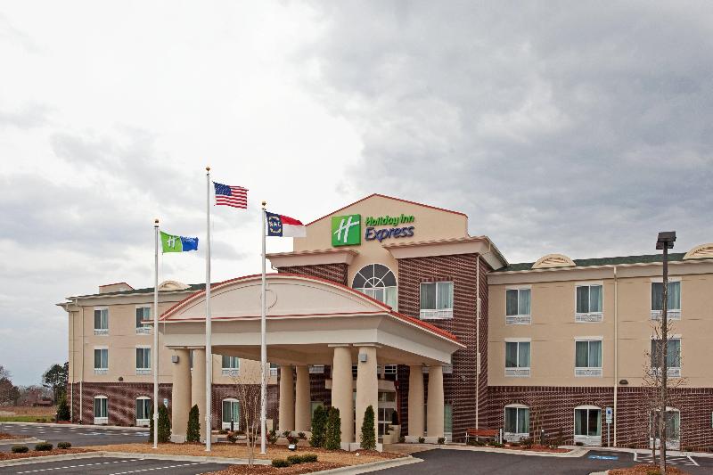 فندق Holiday Inn Express Pembroke, An Ihg