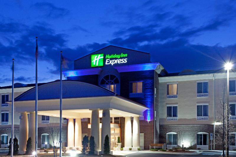 فندق Holiday Inn Express Pembroke, An Ihg
