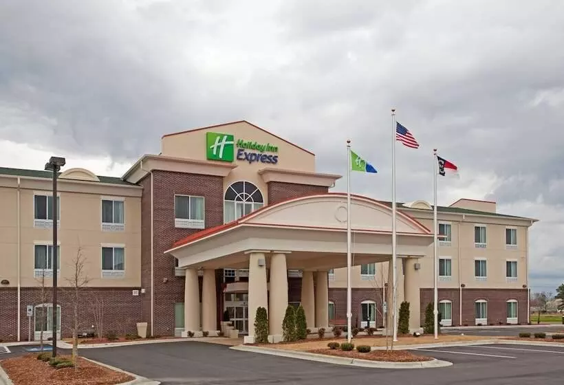 ホテル Holiday Inn Express Pembroke, An Ihg