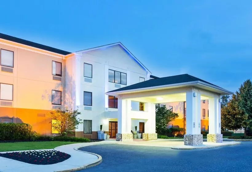 Holiday Inn Express Hotel & Suites Mt. Holly By Ihg