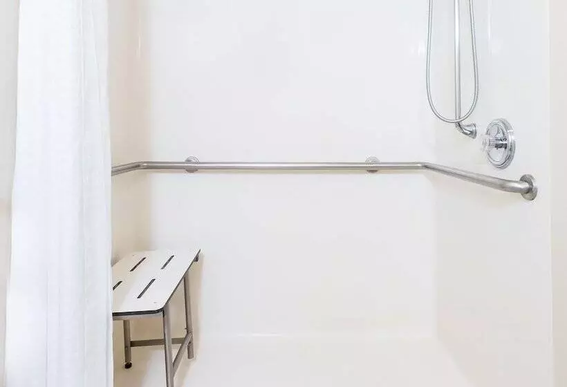 Holiday Inn Express Hotel & Suites Mt. Holly By Ihg