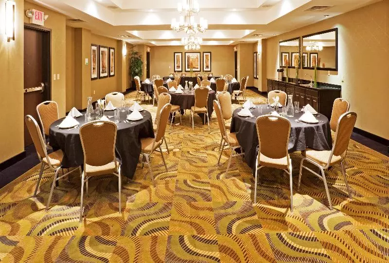 호텔 Holiday Inn & Suites Stillwater University West, An Ihg